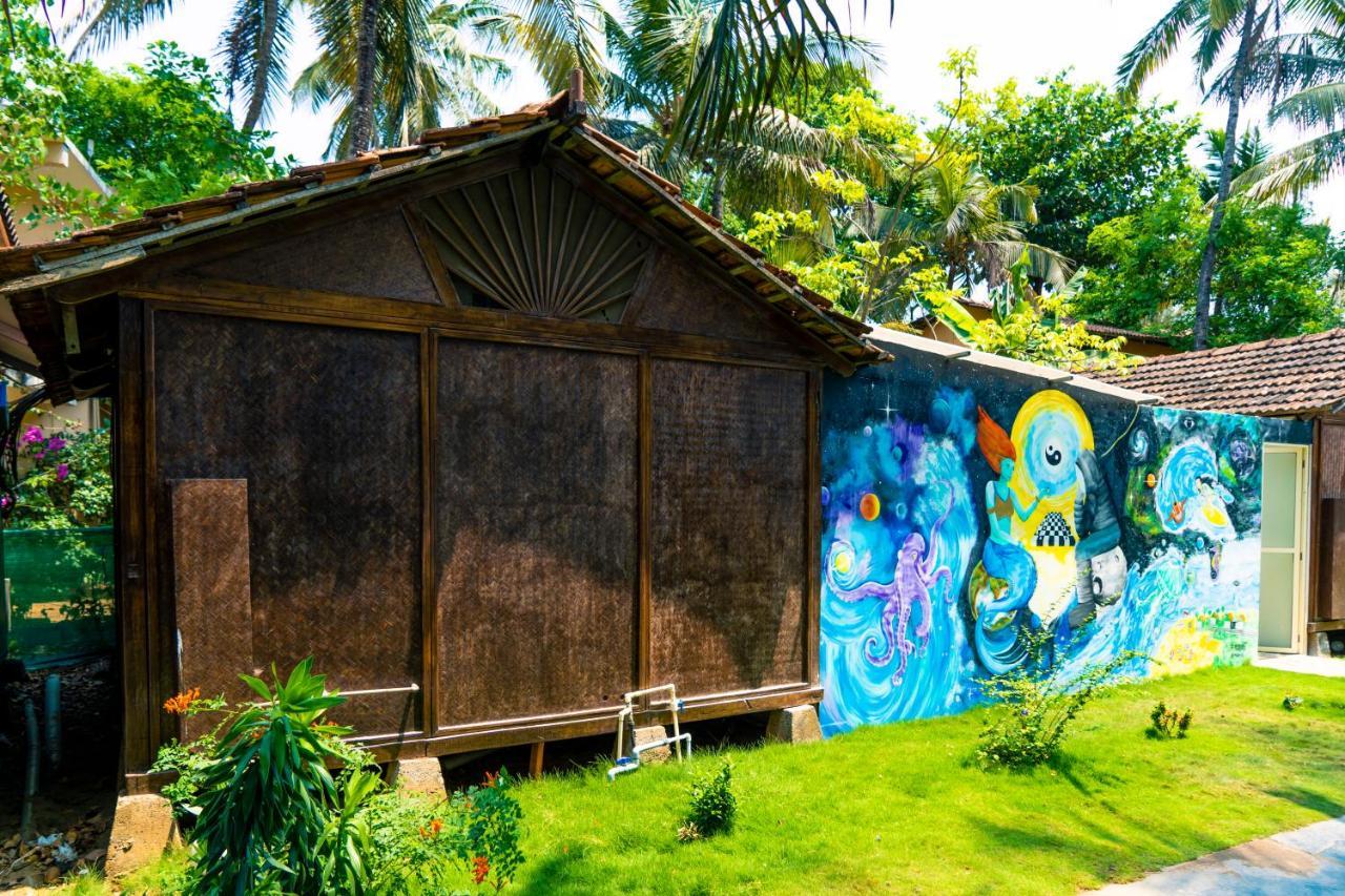 Village Susegat Beach Resort Morjim Exteriér fotografie