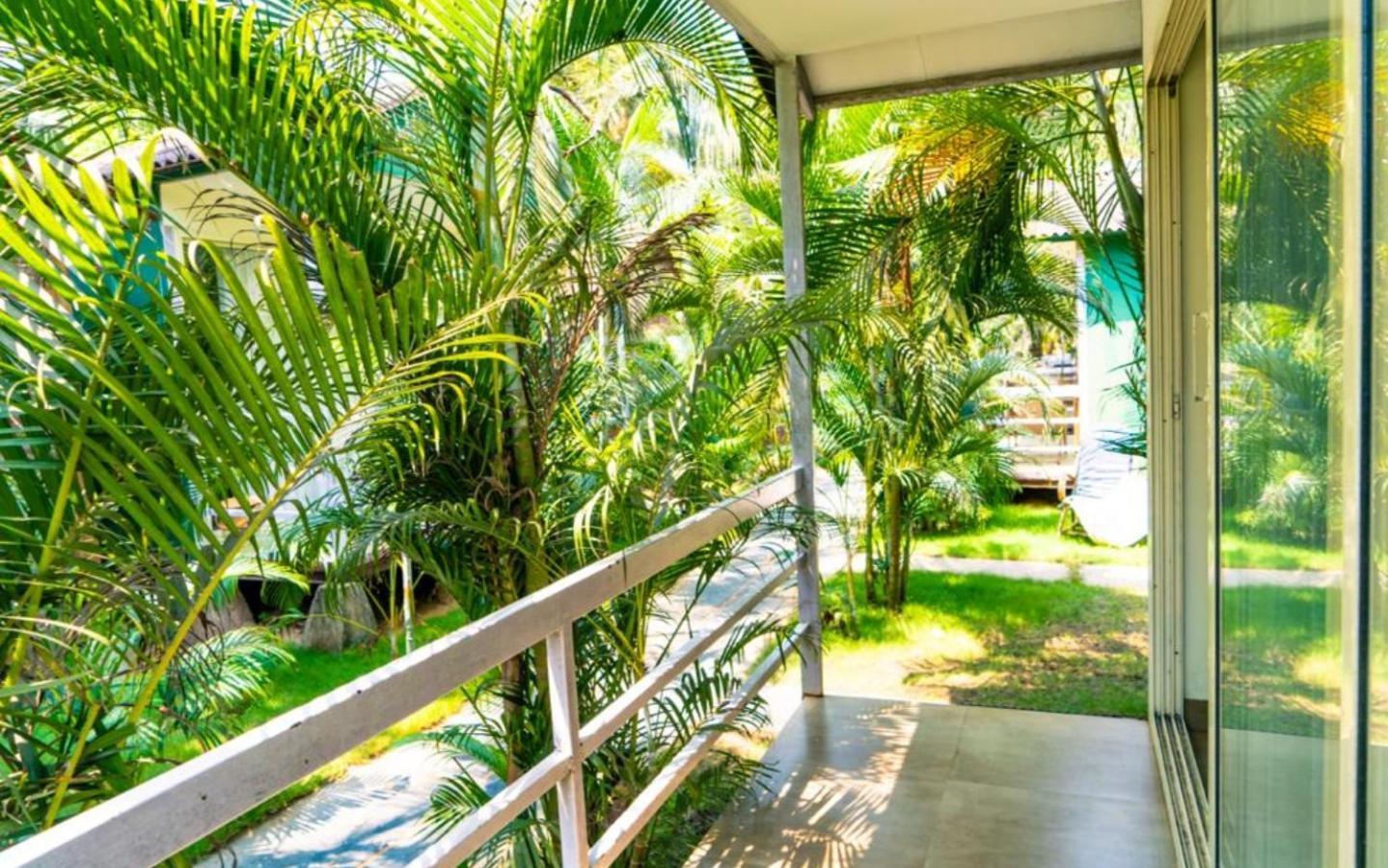Village Susegat Beach Resort Morjim Exteriér fotografie