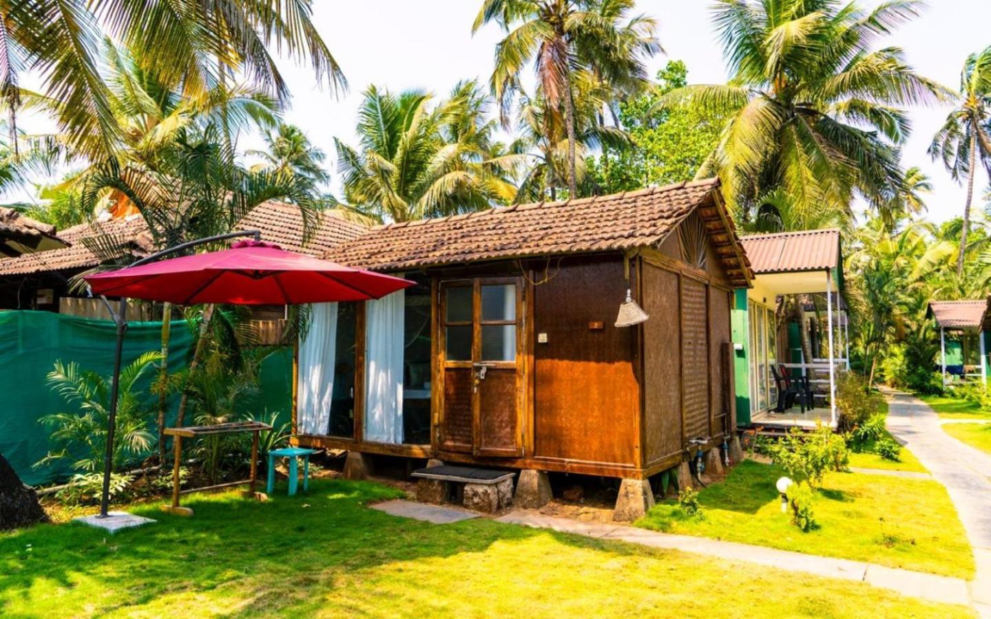 Village Susegat Beach Resort Morjim Exteriér fotografie